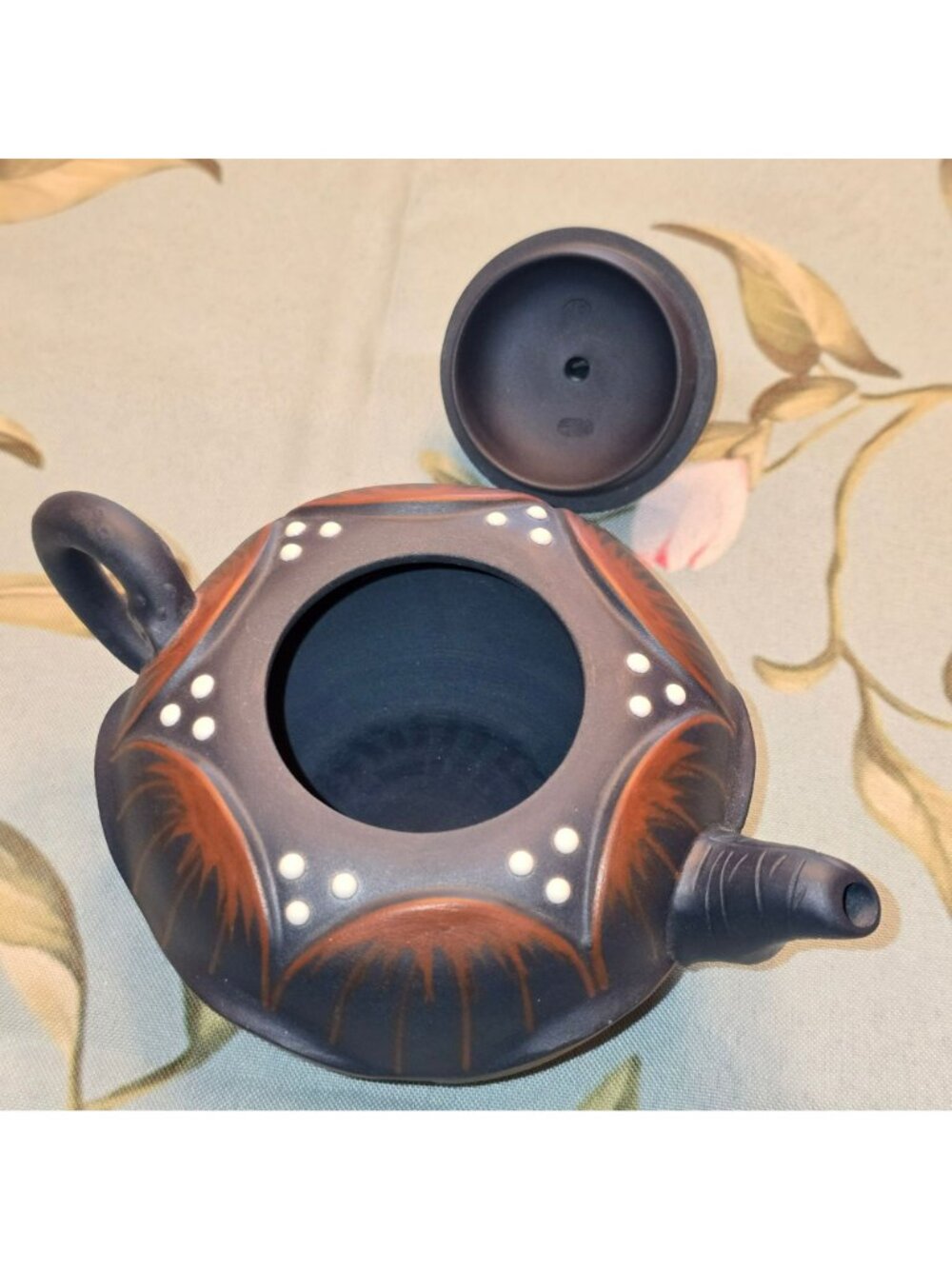 Handcrafted Yixing Clay Teapot With Frog Lid & Lotus Design Blue Brown JH8018 - Picture 3 of 7